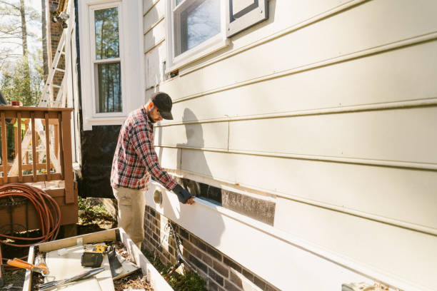Trusted Emergency Siding Repair service in Sterling, IL - Creative Siding